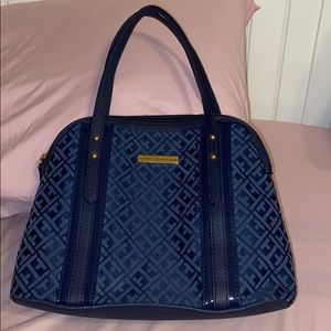 Tommy Hilfiger bag